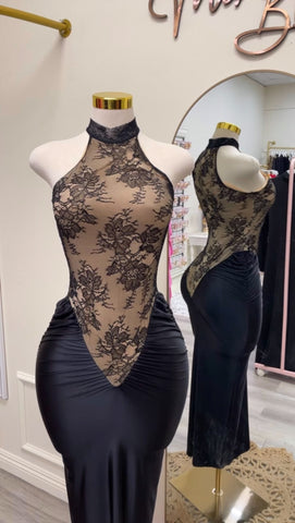 LACE HOURGLASS DRESS