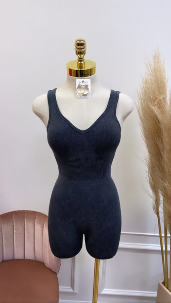 NIKKI ROMPER
