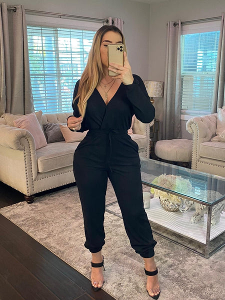 MELVA JUMPSUIT (BLACK)