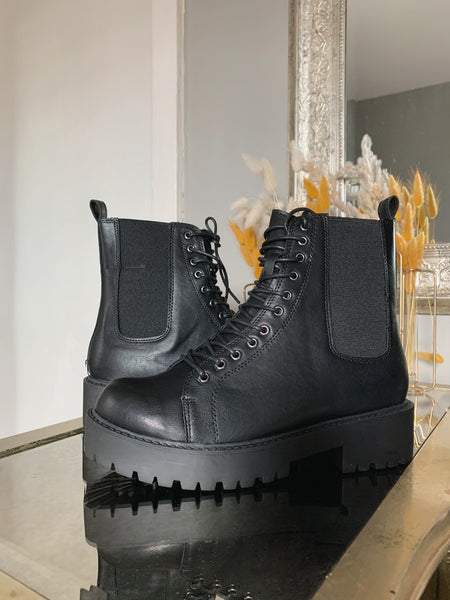 GIO LACE UP BOOTS